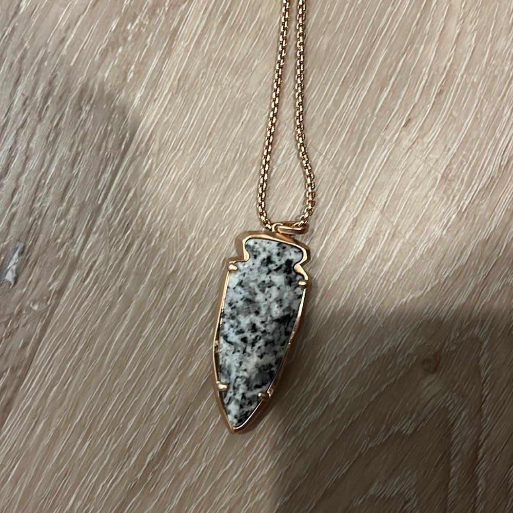 Kendra Scott Necklace